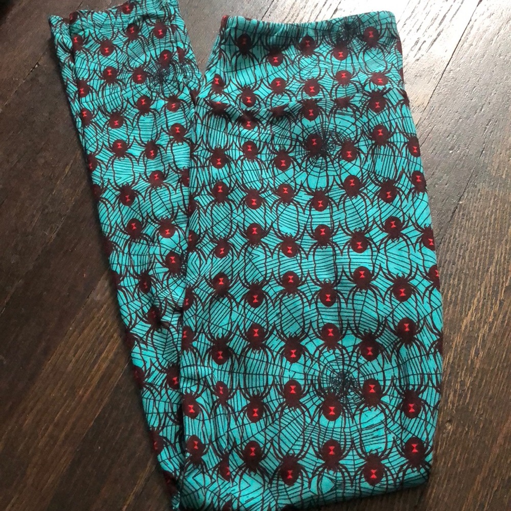 OS spider Lularoe leggings
